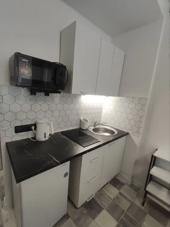 ЖД вокзал, студия