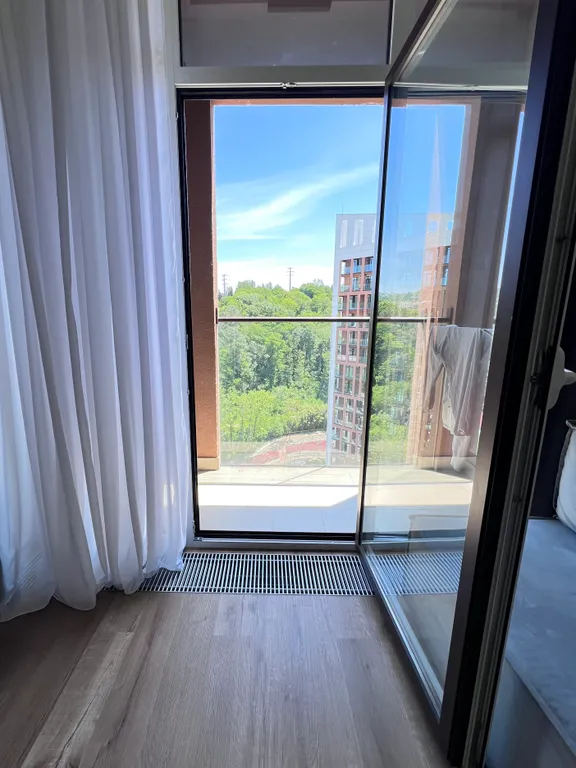 Уютная квартира в центре с балконом и видом на горы