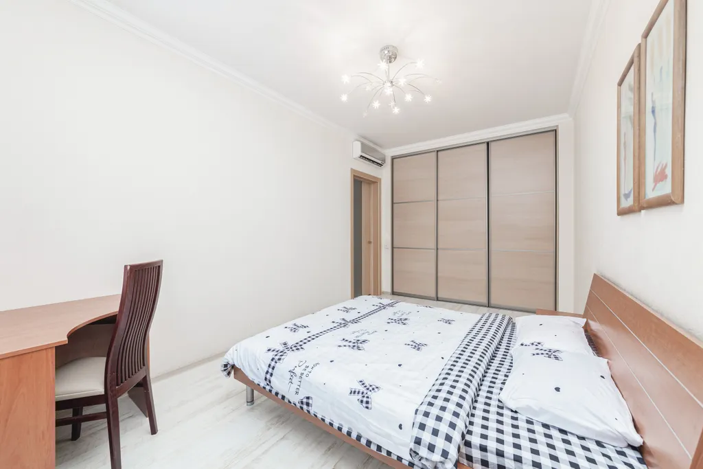 Апартаменты с кондиционером в центре на Октябрьской площади