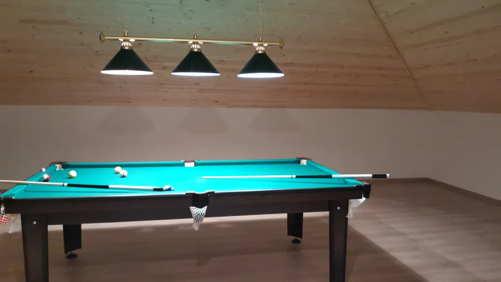 7-комнатный Дом