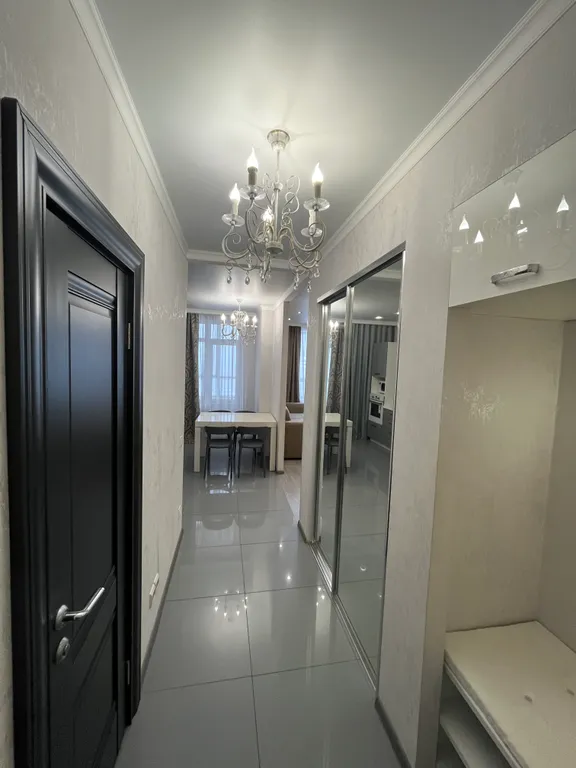 Теплая просторная квартира с отдельной спальней — аренда посуточно в Казань