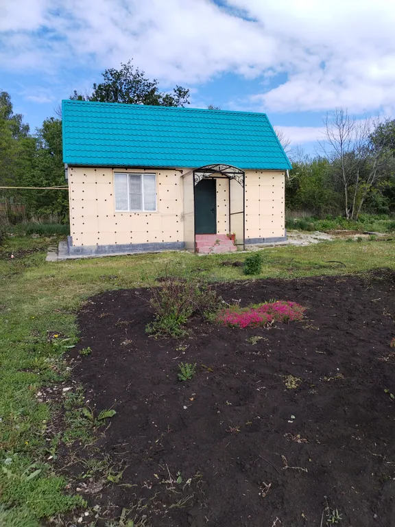 Уютный дачный дом