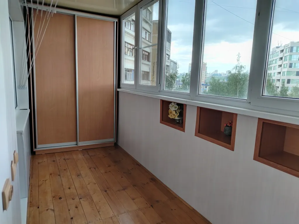 Просторная квартира у метро Стрелка