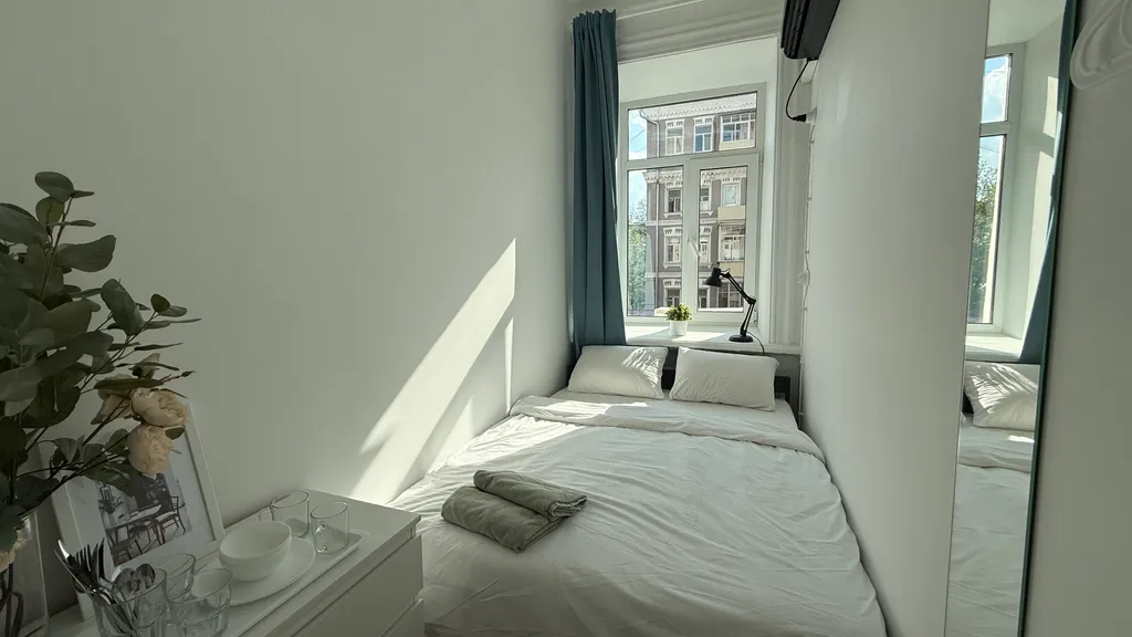 Квартира Светлая и уютная комната у м. Парк Культуры — аренда посуточно в Москва