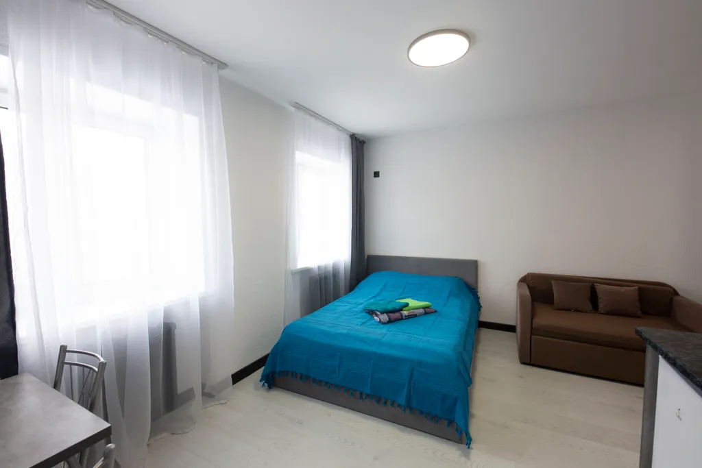 Студия в районе Нефтегаза на Мельникайте