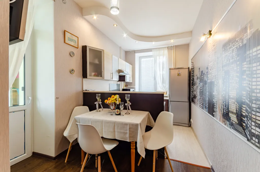 Квартира с высокими потолками, чуть в стороне от суеты/до центра 10мин