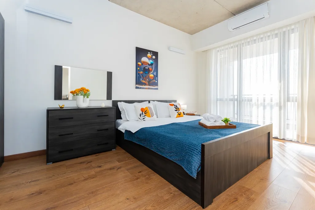 Стильная квартира с балконом у Площади Республики