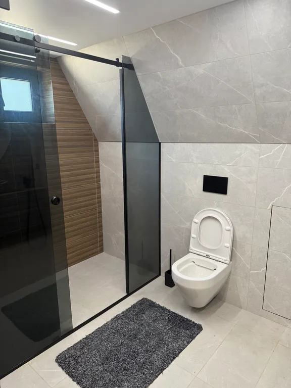 Треугольный дом в стиле A-frame