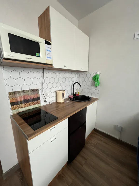 Студия с удобным заездом в город