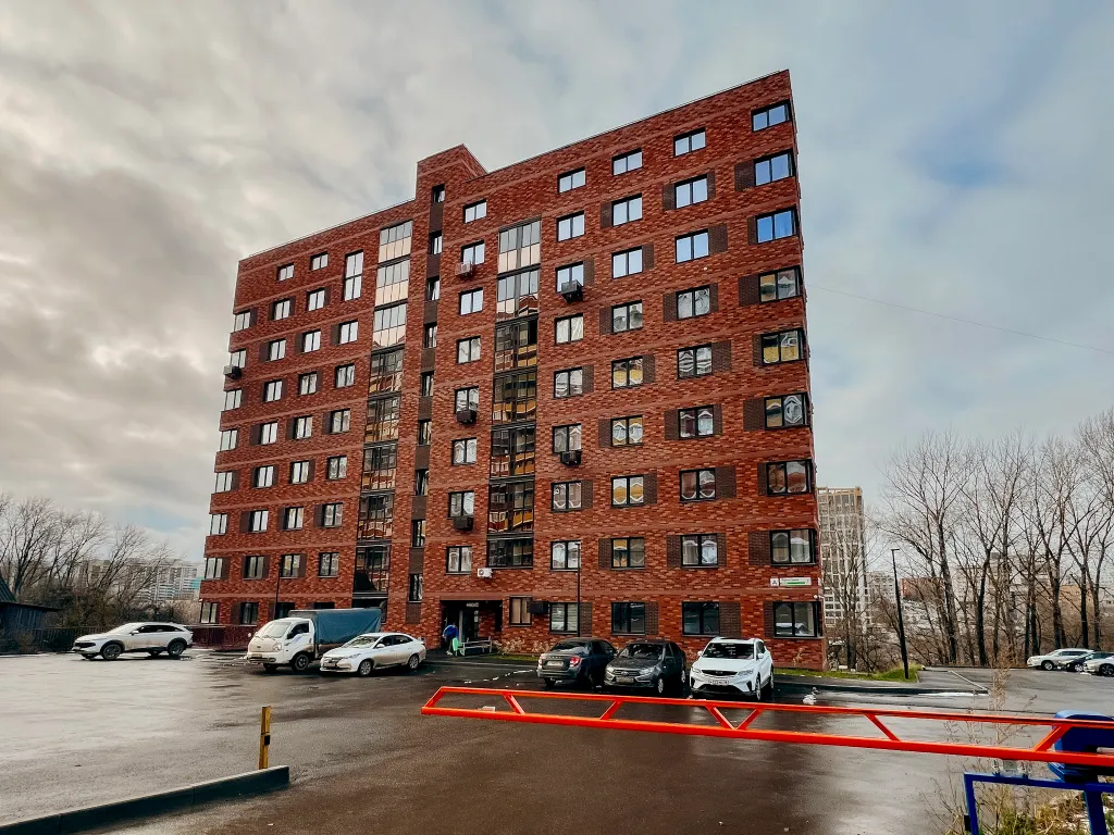 Милeйшaя студия с балконoм в центре гоpодa