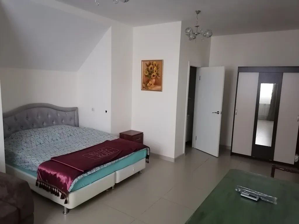 7-комнатный Дом