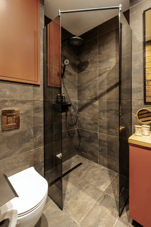 Шале темный