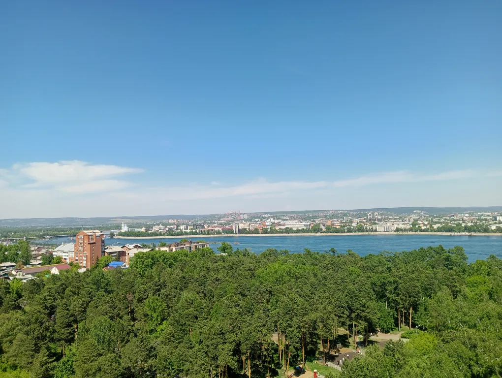 Уютнейшая студия с шикарным видом на панораму города и реку