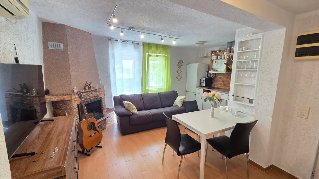 MonteBar1 часть дома с отдельным входом