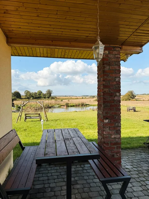 Уютный домик в деревне с баней и басейном