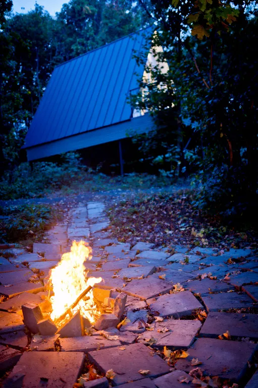 Уютный домик  A-fraim в лесной зоне со всеми удобствами в черте города