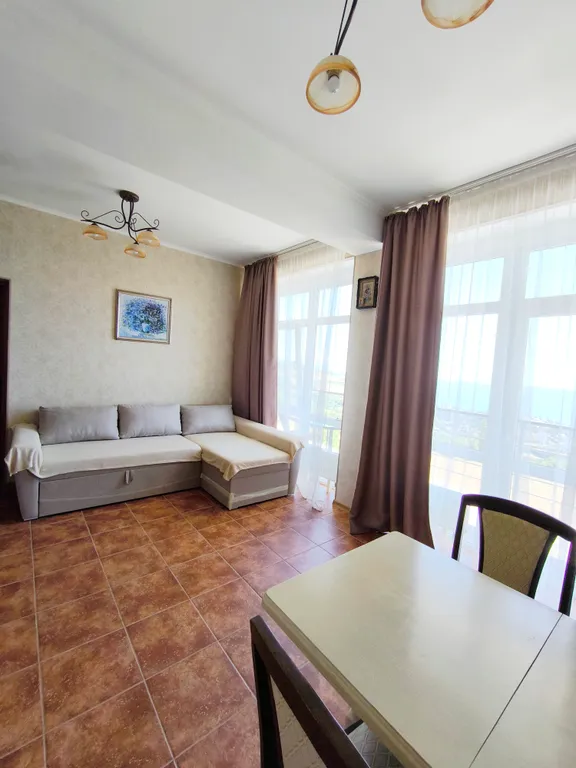 Апартаменты с видом на море и бассейн