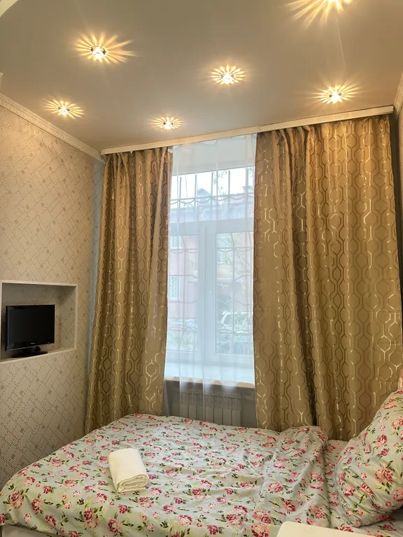 2-комнатная квартира люкс с камином рядом с автовокзалом на 1м этаже