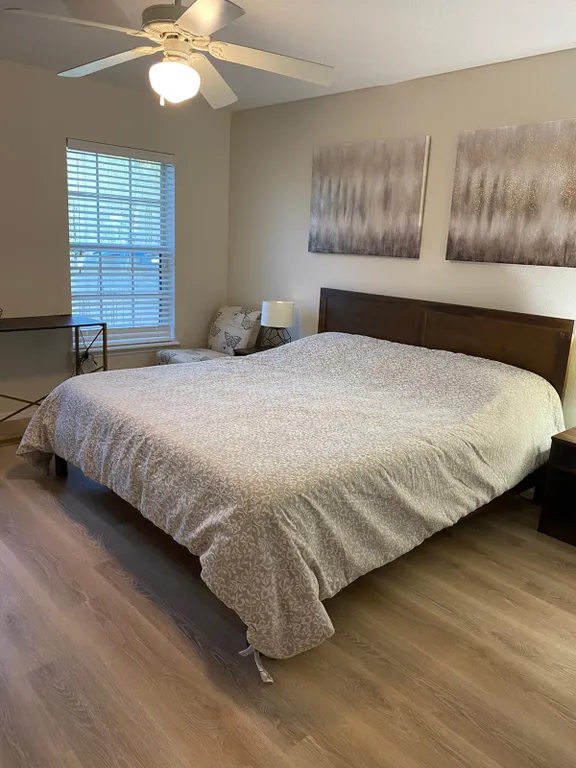 Уютный большой дом с бассейном недалеко от Диснейлэнда