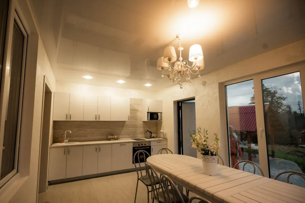 Агроусадьба с баней, на реке Птичь под Минском, с прудом