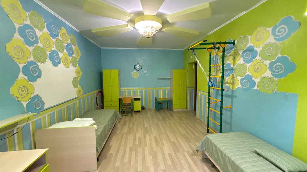 Коттедж с бассейном, баней