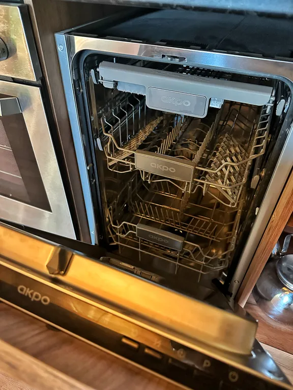 Коттедж Коттедж на берегу реки — Хотнежа