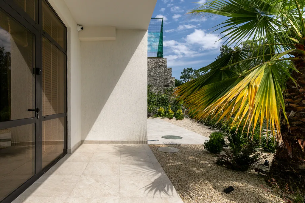 Таунхаус с собственным бассейном в ЖК Лазурный берег