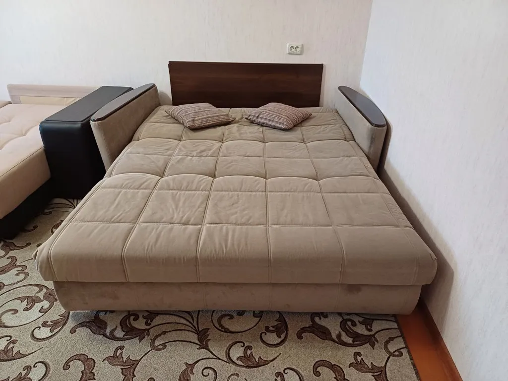 Просторная квартира в центре Феодосии на Революционной