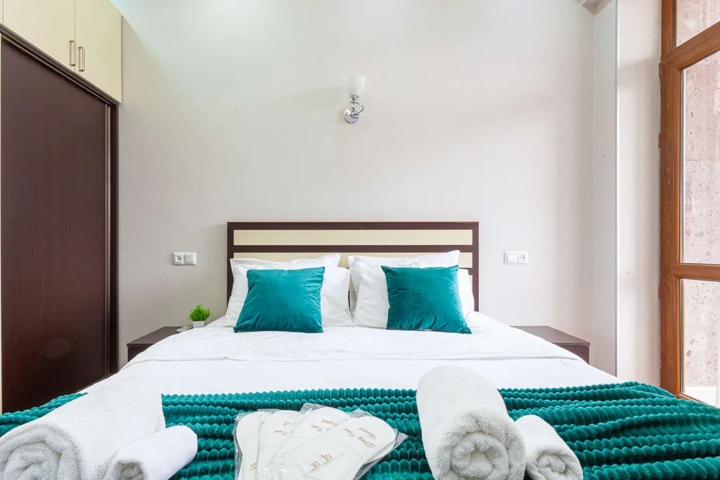 Просторная квартира с 2 спальнями в центре Еревана