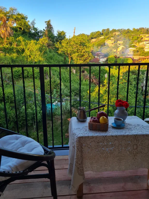 Квартира Апартаменты Елизаветы II у Мокко пляжа — аренда посуточно в Сухум