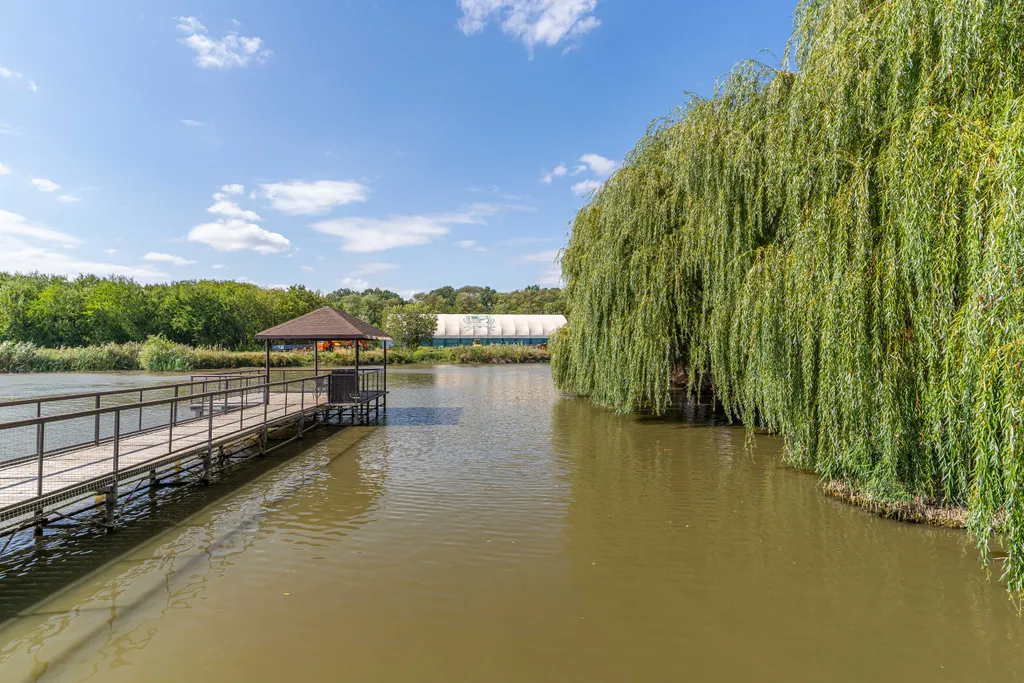 Дом Рыбака для любителей роскоши и рыбалки