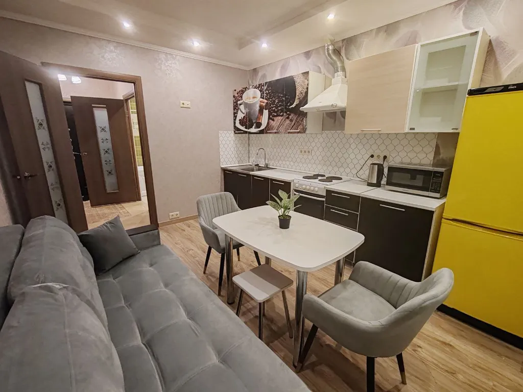 Уютная квартира — аренда посуточно в Островцы