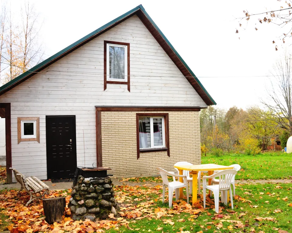 Коттедж Коттедж Маленький флигель — Луга