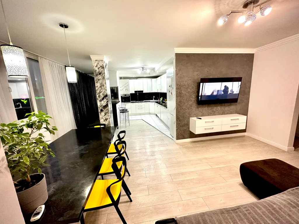 Квартира 4-комнатная Квартира — Анапа