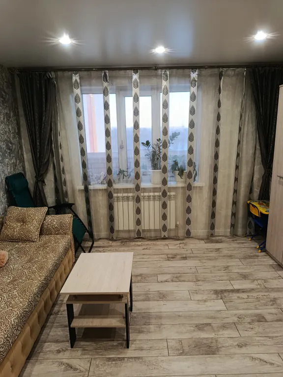 Уютная квартира с видом на Успенский собор и Крепостную Стену.