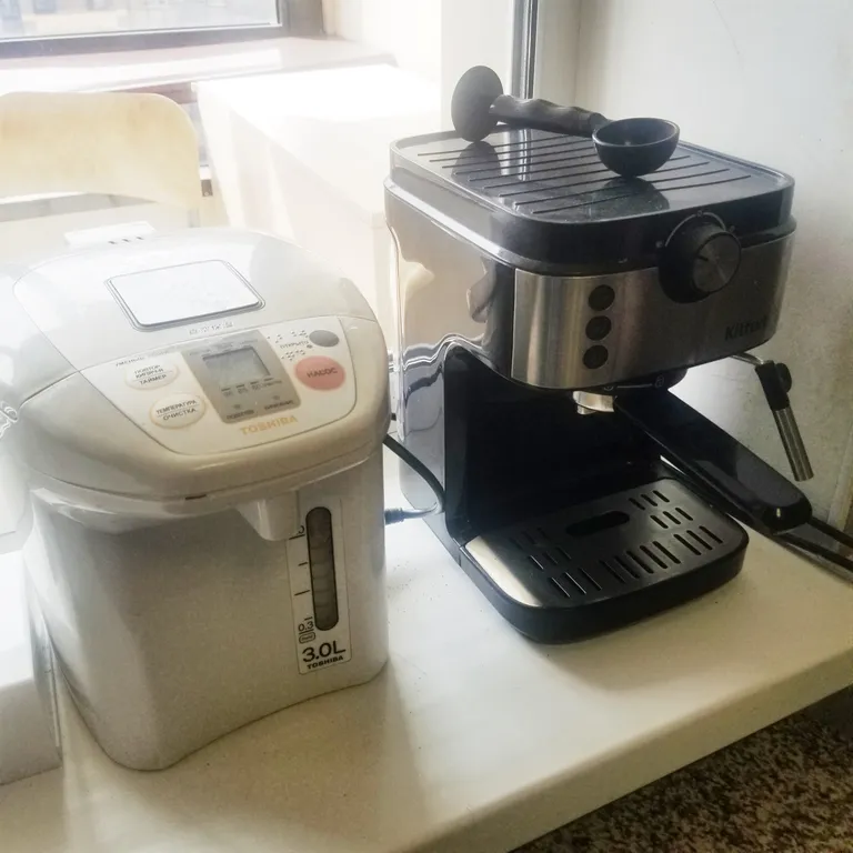 Квартира комфорт, бизнес класса возле метро Парнас