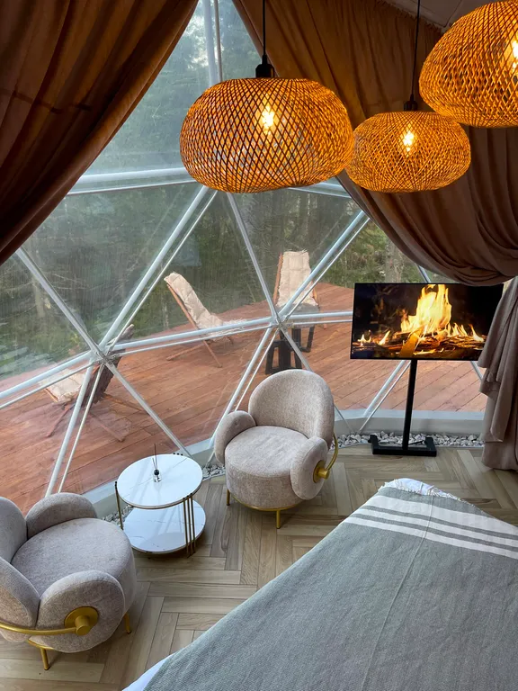 Купольный дом «NEON» на 4 гостя