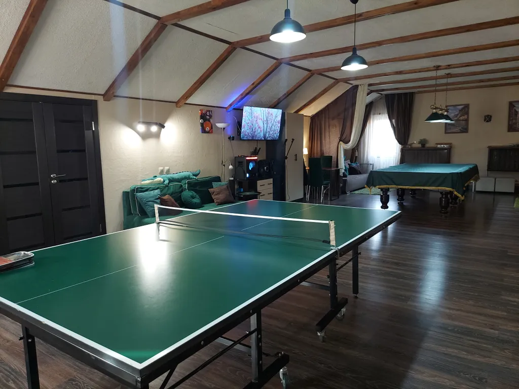 Коттедж Марианна с бильярдом, теннисом, сауной и бассейном