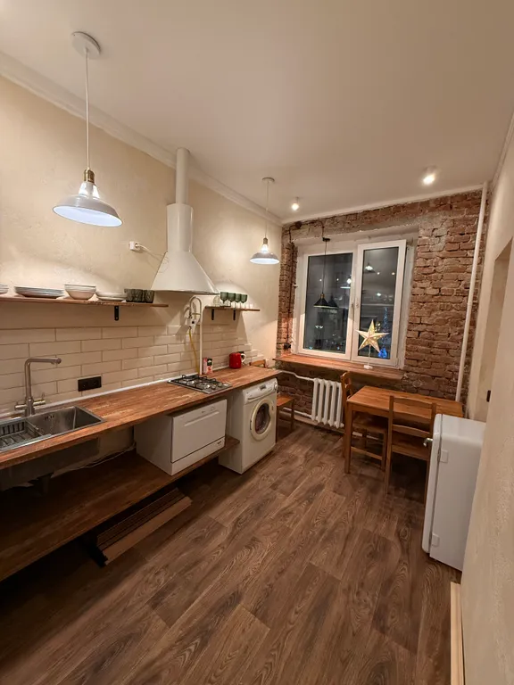 Новенькая ретро-лофт двушка в самом центре