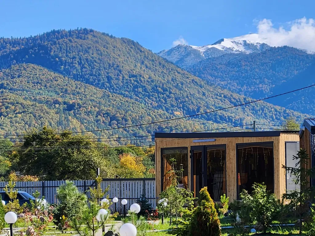 Домик в горах Адыгеи с бассейном