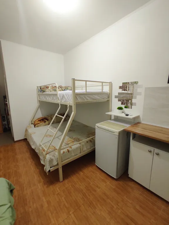 Квартира Комната с удобствами в гостевом доме с бассейном — Адлер