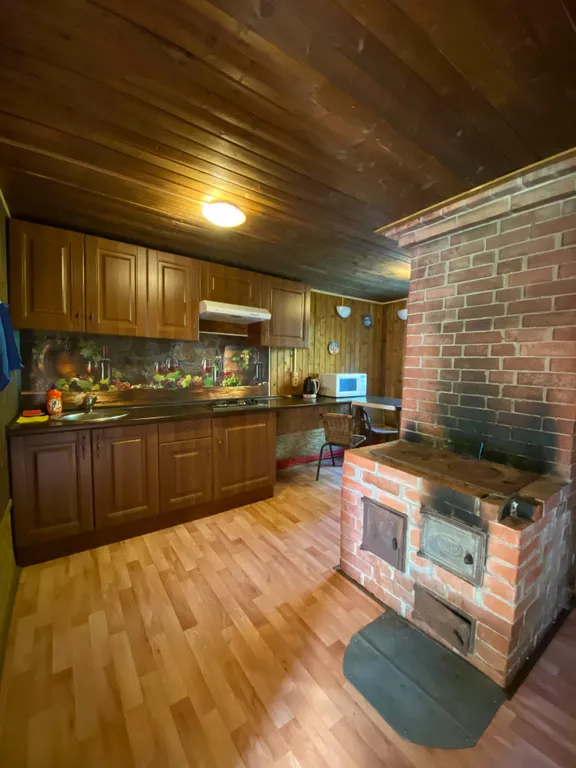 Уютный двухэтажный дом с баней