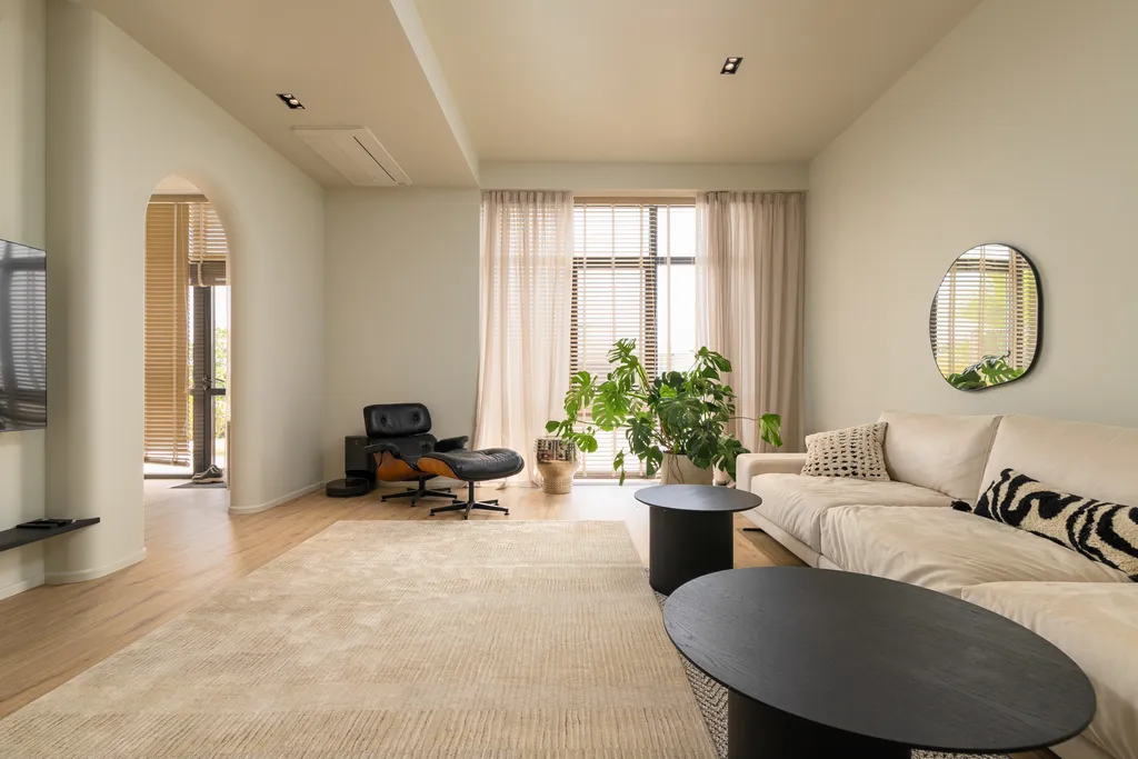 Таунхаус с собственным бассейном в ЖК Лазурный берег