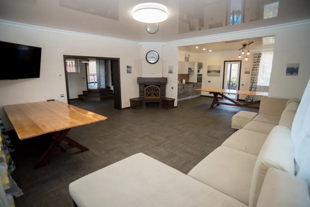 Вилла Астон