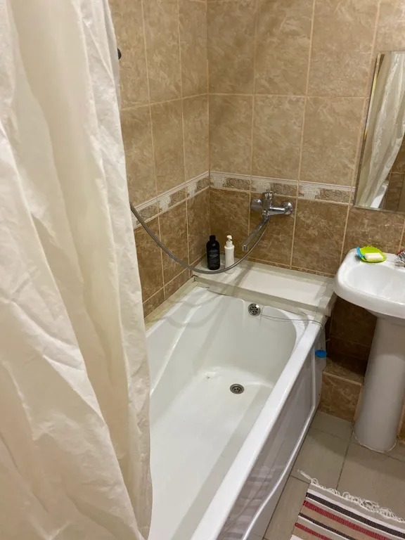 Квартира Квартира Недорогое жилье для гостей города рядом с Дирижаблем около метро — Екатеринбург