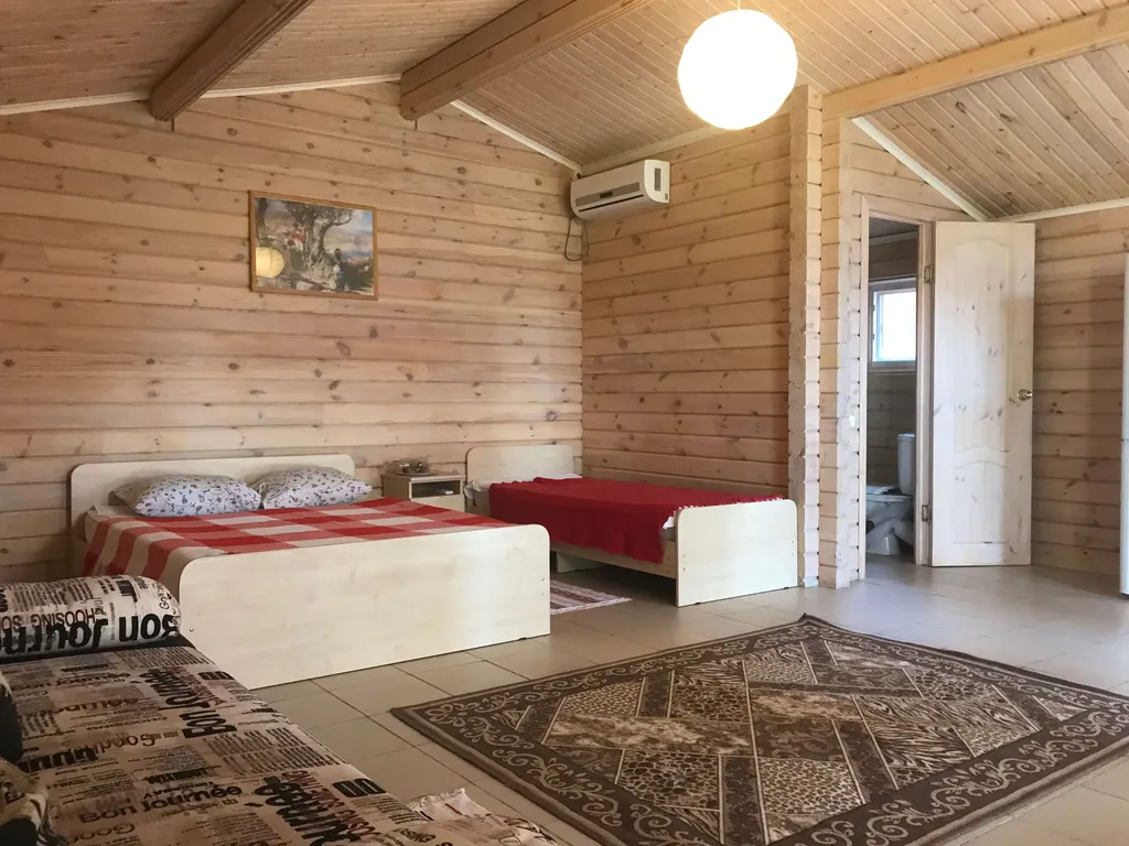 Коттедж Коттедж с террасой у моря — Кучугуры