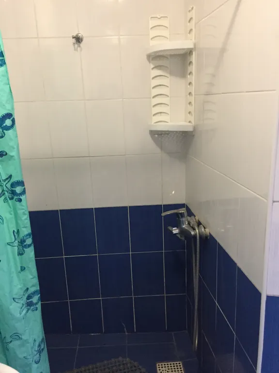 Уютный дворик вблизи моря