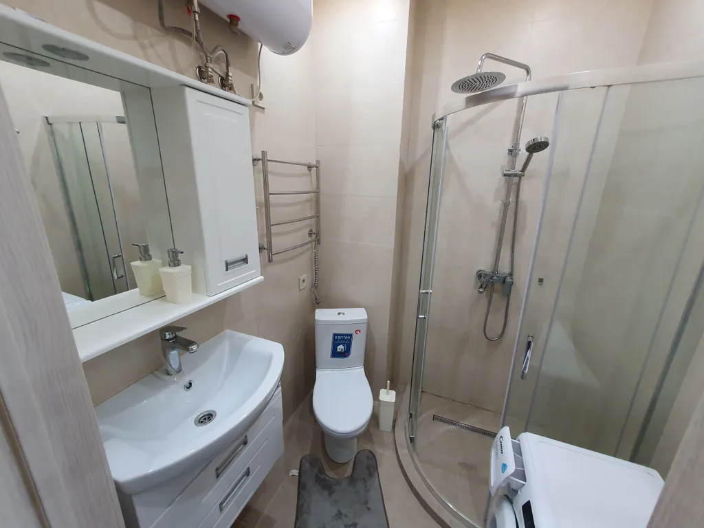 Квартира с бассейном