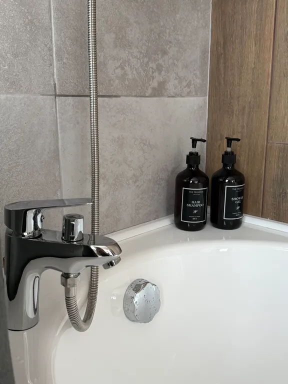 Уютный дом в черте города