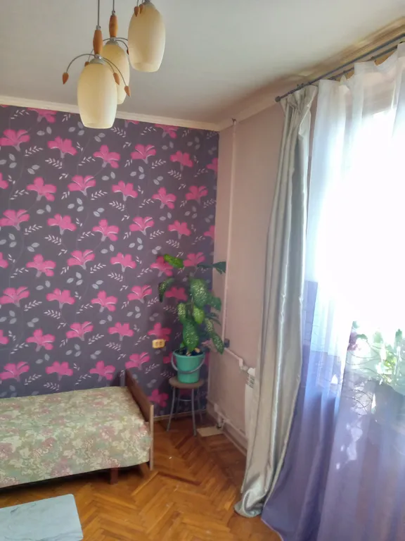 Уютная комната в спальном районе города